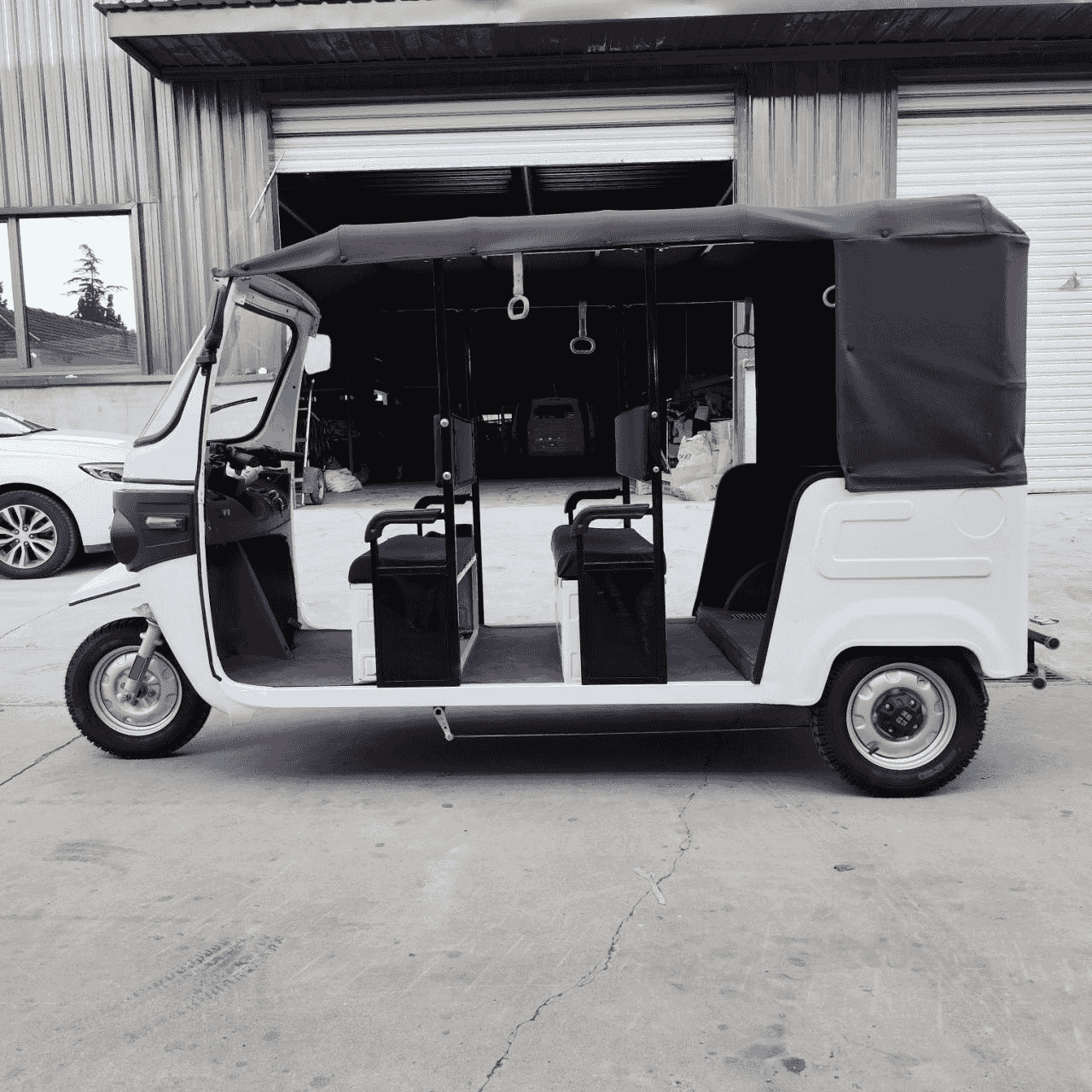 3300mm Enclosed Electric Passenger Trike (3000W) | Factory FCL - ORVIK - Image 5