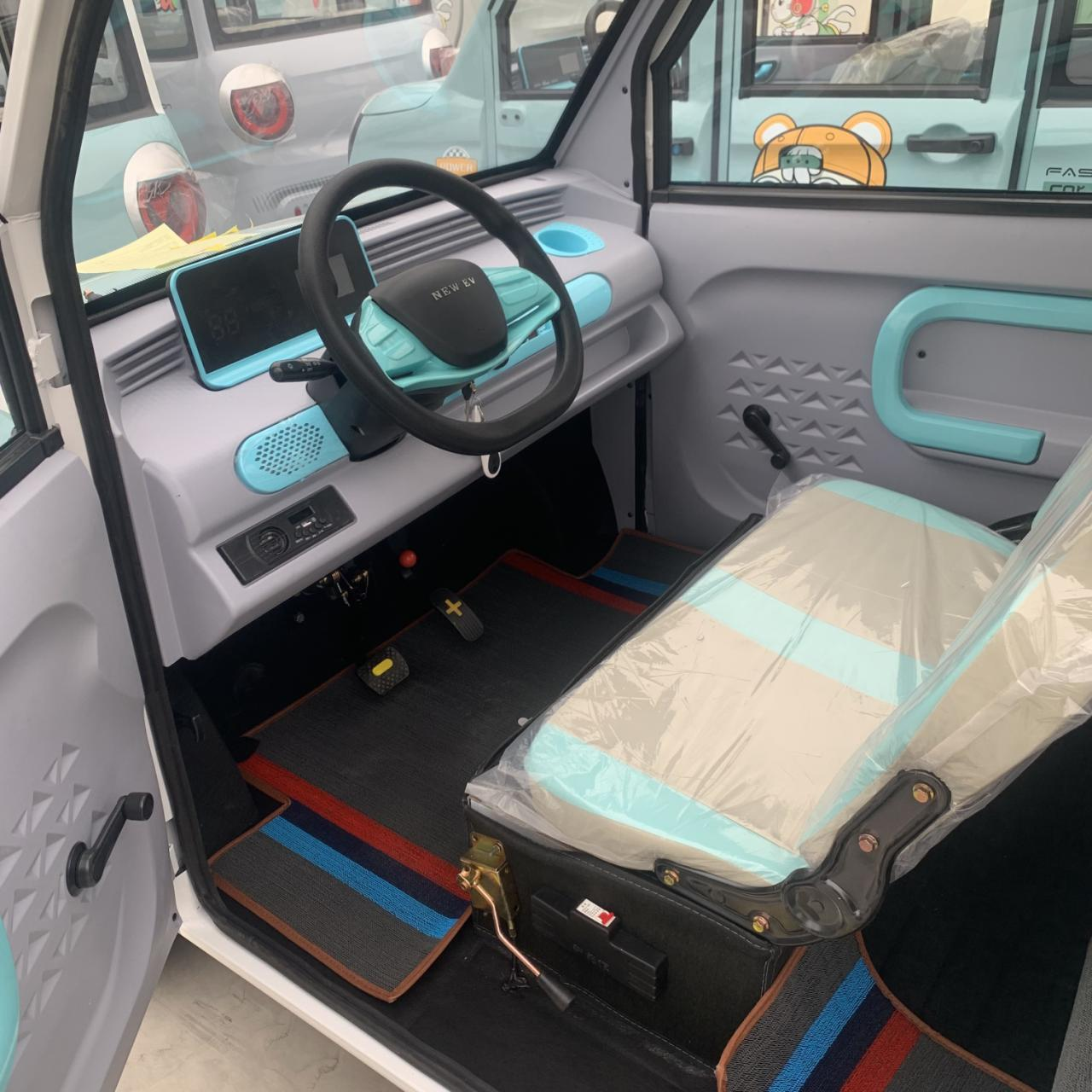 4-Passenger Enclosed Electric Shuttle (1000W) | Factory FCL - ORVIK - Image 5